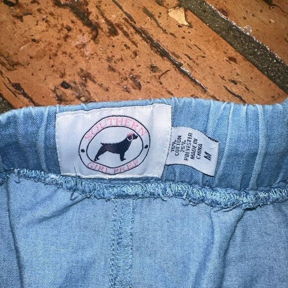 Southern Girl Prep chambray shorts - Picture 3 of 5